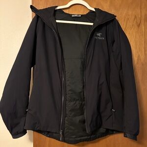 Arc'teryx Women's Atom Lightweight Hoodie Black